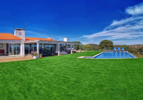 Cardos Villa - Private Swimming